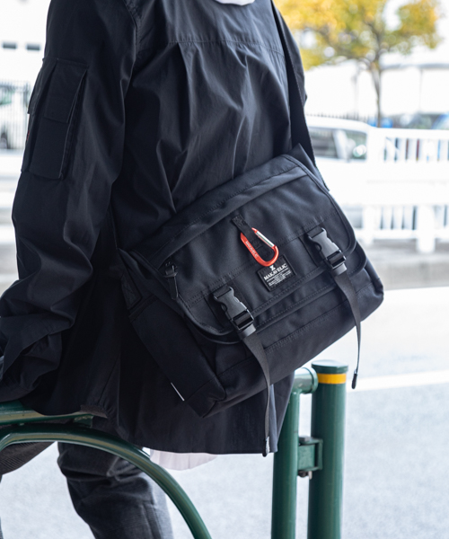 TRUCKS GARAGE MESSENGER BAG｜MAKAVELIC OFFICIAL ONLINE STORE