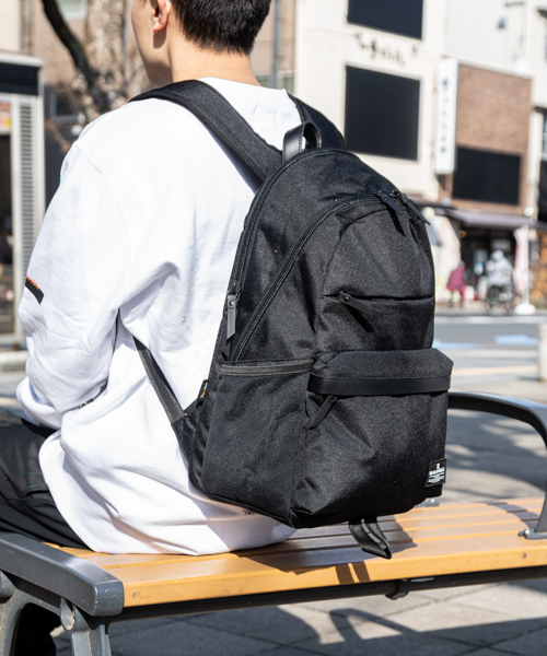 人気商品！！ マキャベリック リュック SHUTTLE 2 DAYPACK BLACK (019