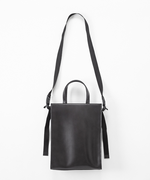 WATER PROOF LEATHER SHOULDER TOTE | MAKAVELIC OFFICIAL ONLINE STORE