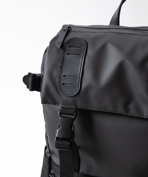 DOUBLE BELT DAYPACK | MAKAVELIC OFFICIAL ONLINE STORE