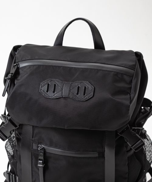 DOUBLE LINE BACKPACK BLACK EDITION｜MAKAVELIC OFFICIAL ONLINE STORE