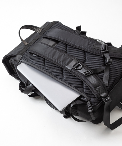 DOUBLE LINE BACKPACK BLACK EDITION｜MAKAVELIC OFFICIAL ONLINE STORE